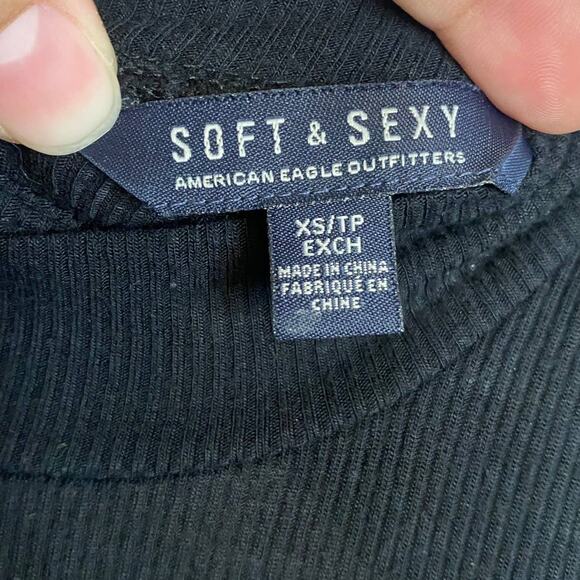 American Eagle Outfitters Soft & Sexy Black Keyhole Back Mini Dress Size XS - Picture 5 of 6